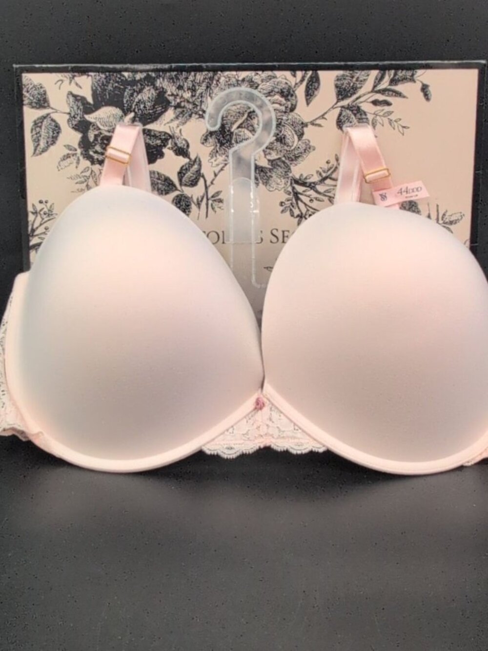 Victoria Secret Dream Angels Smooth Lace Push Up Underwire Bra 44DDD Purest Pink
